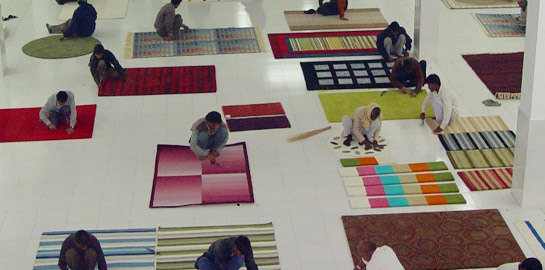 Manufacturer of designer Custom Made Rugs in India
